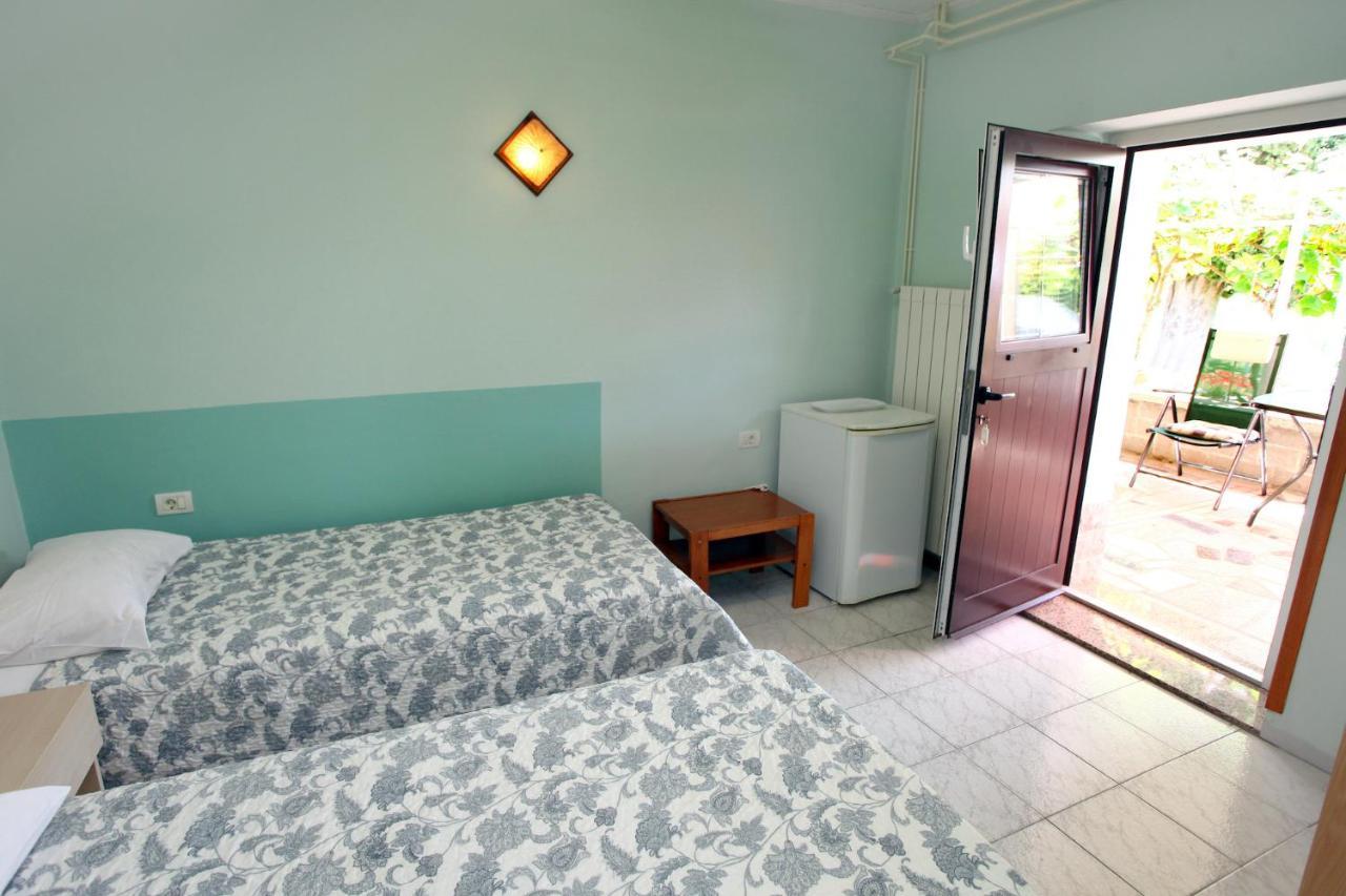 Dino Studio And Room Apartments Portorož Eksteriør bilde