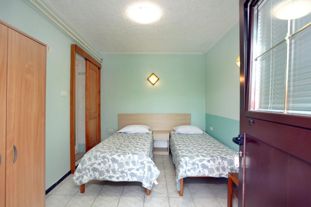 Dino Studio And Room Apartments Portorož Eksteriør bilde